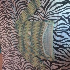 A half sleeved shirt